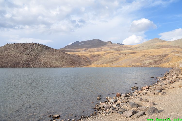 armenia aragats jeziorko