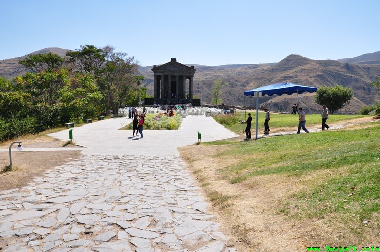 armenia garni baldachim