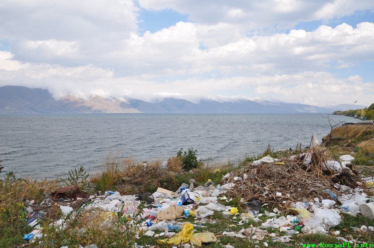 armenia sevan smieci